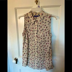 Women’s Apt. 9 Khaki sleeveless blouse. Size X.